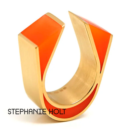 In-Conversation: Jewellery Without Boundaries: Colour, Material & Value